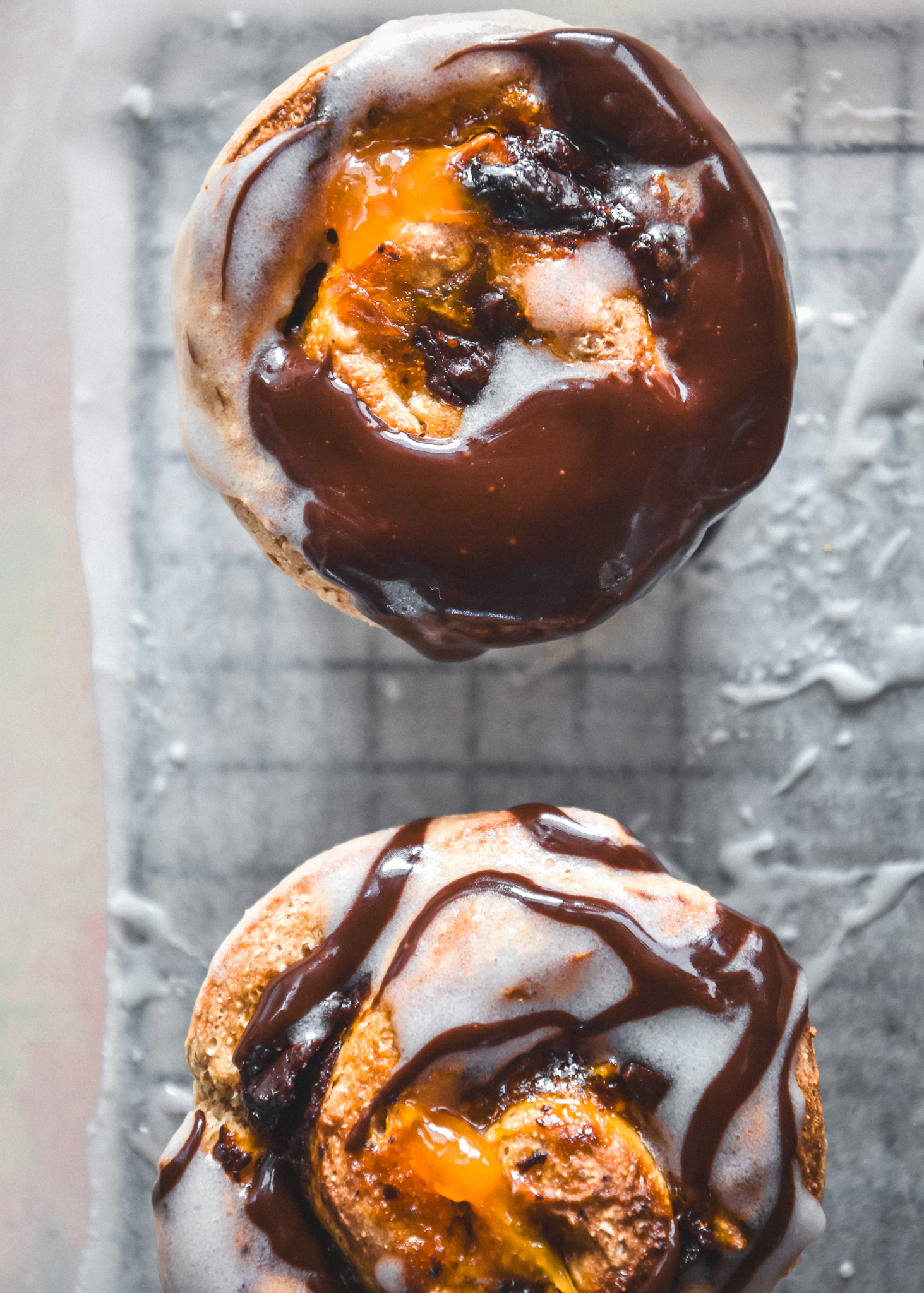 Chocolate apricot buns with glaze