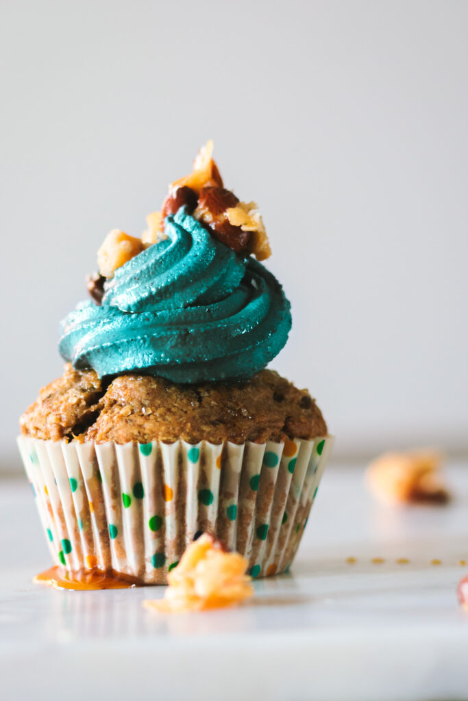 Cupcake with protein swirl and crunchy bites