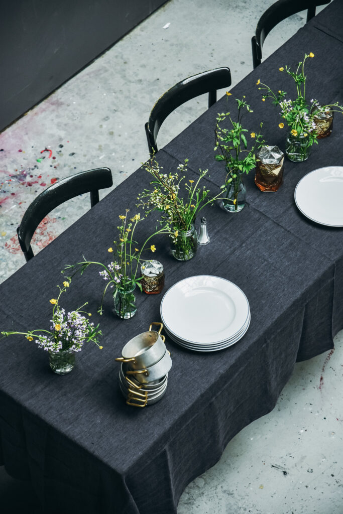 Tablesetting in black at Smith and Smith Zurich
